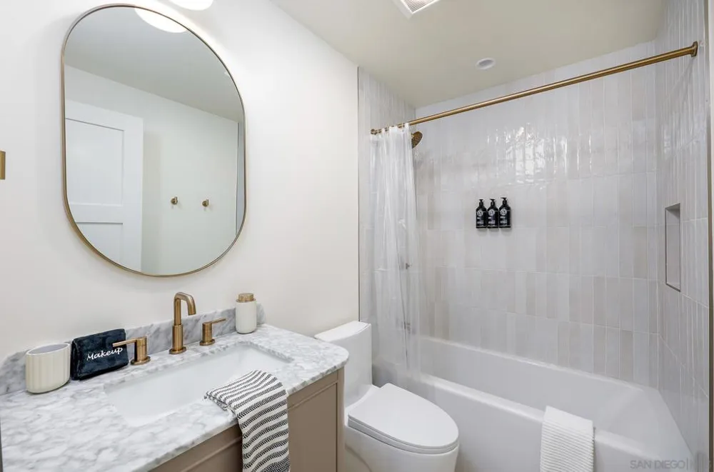 2124 San Clemente St San Diego, CA 92107