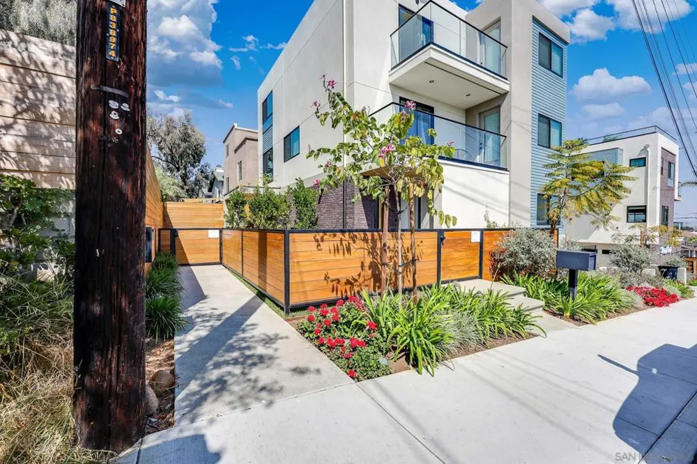2124 San Clemente St San Diego, CA 92107