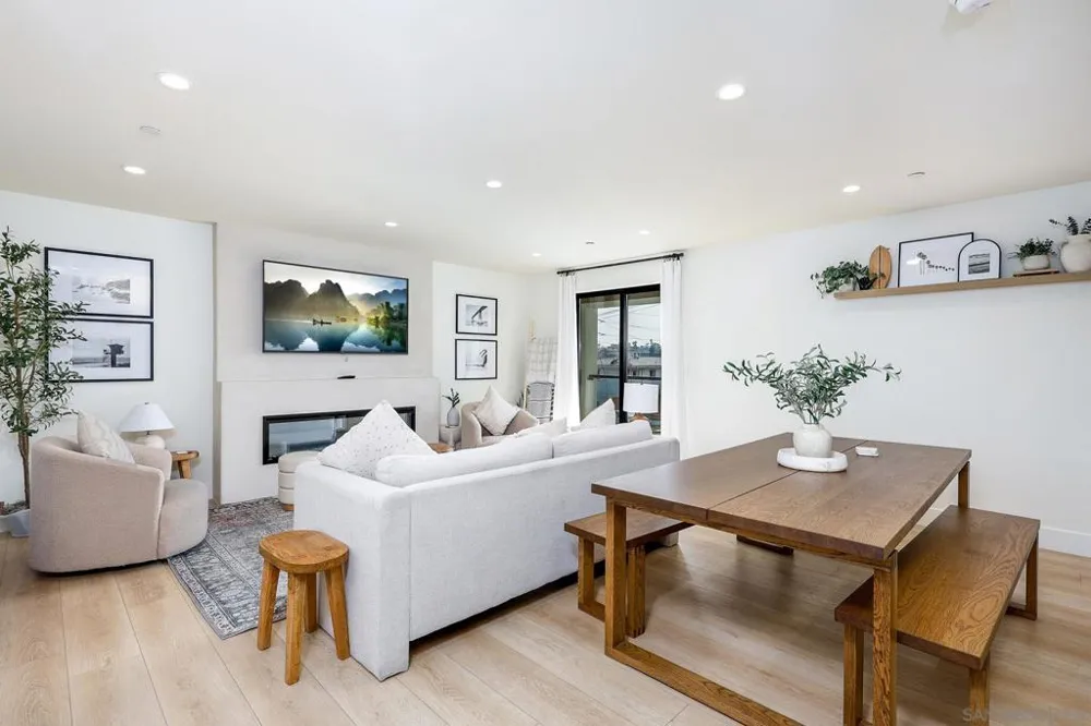 2124 San Clemente St San Diego, CA 92107