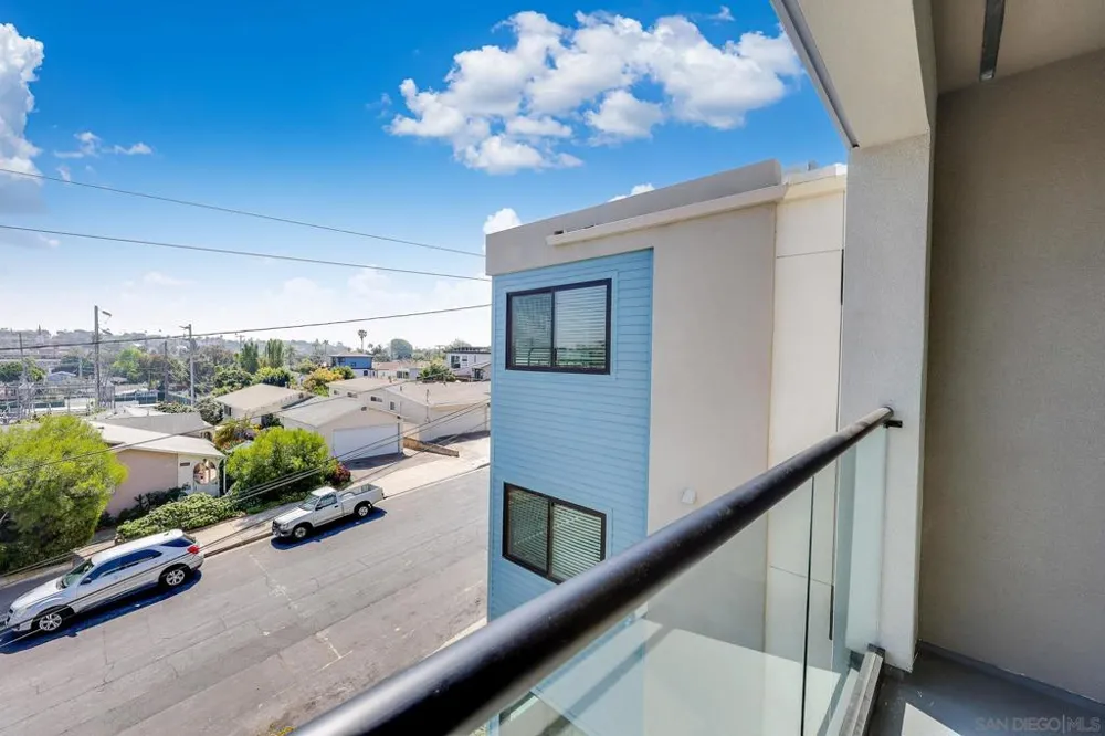 2124 San Clemente St San Diego, CA 92107