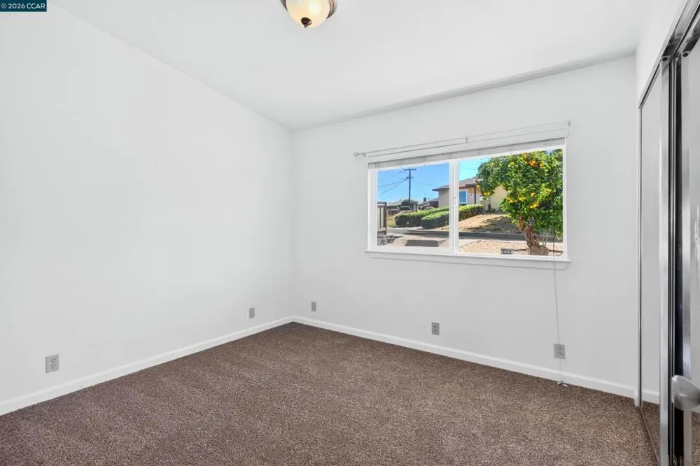 2416 Ohatch Dr San Pablo, CA 94806