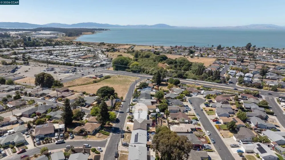 2416 Ohatch Dr San Pablo, CA 94806