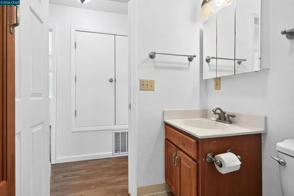 2416 Ohatch Dr San Pablo, CA 94806