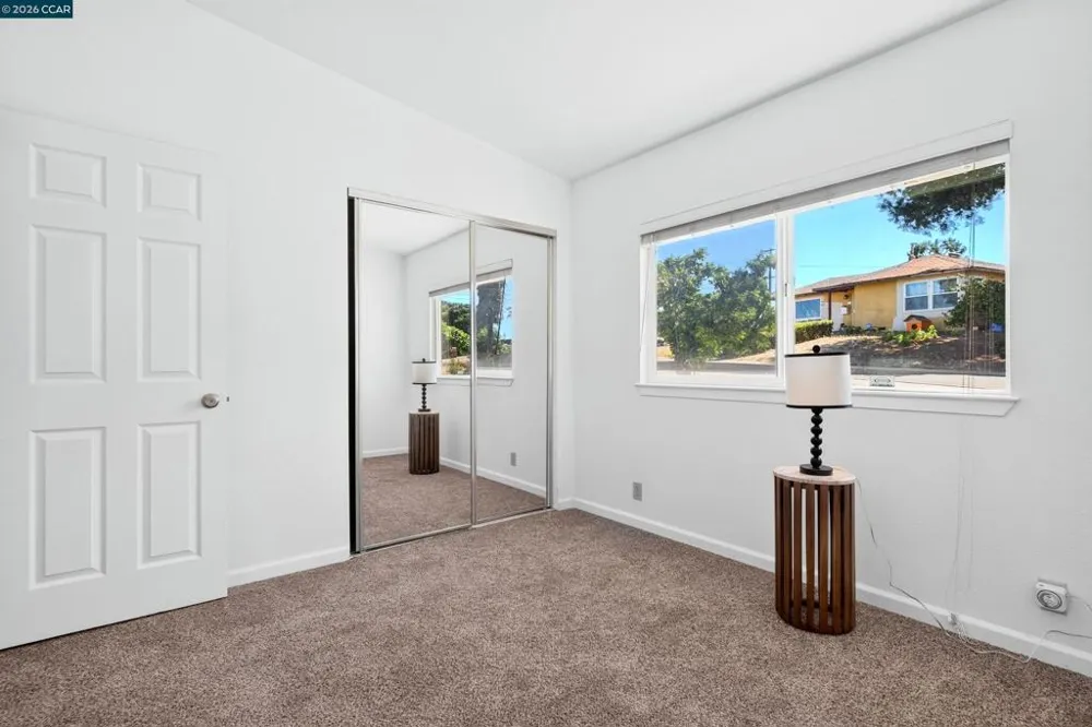 2416 Ohatch Dr San Pablo, CA 94806