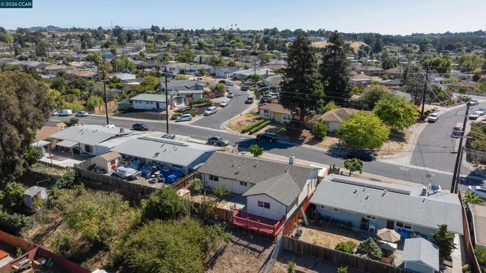 2416 Ohatch Dr San Pablo, CA 94806