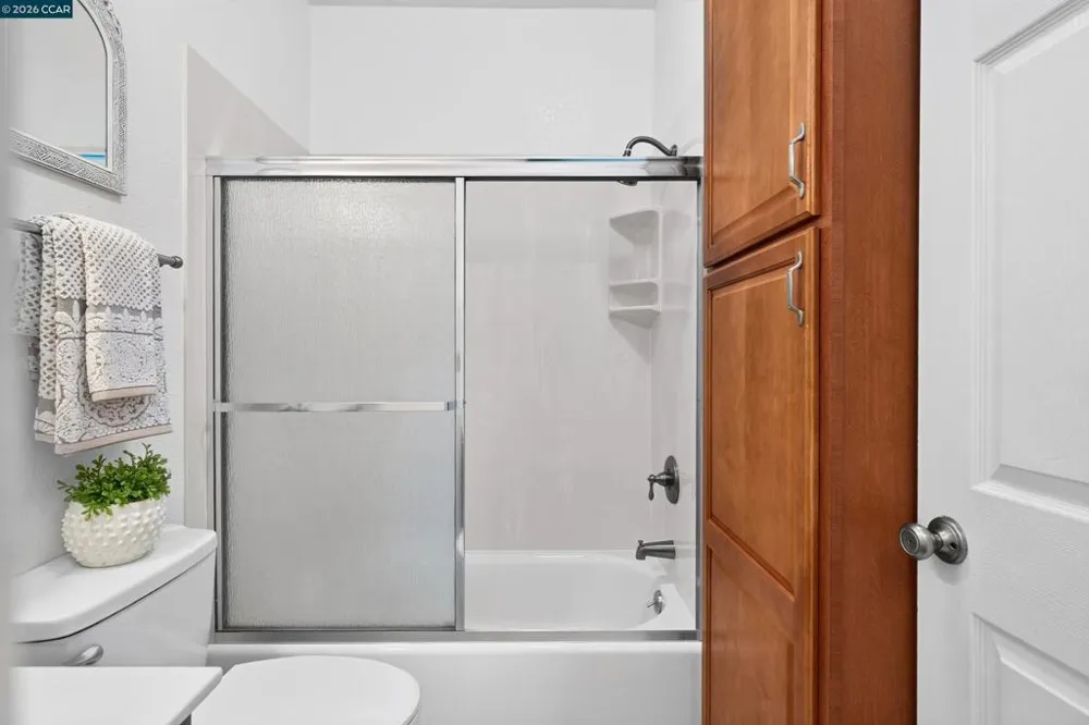 2416 Ohatch Dr San Pablo, CA 94806