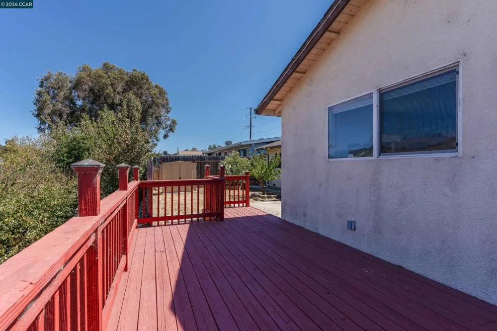 2416 Ohatch Dr San Pablo, CA 94806