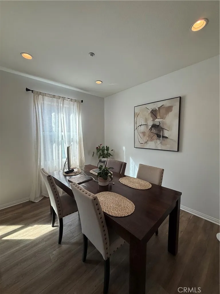 119 Danbrook Irvine, CA 92603