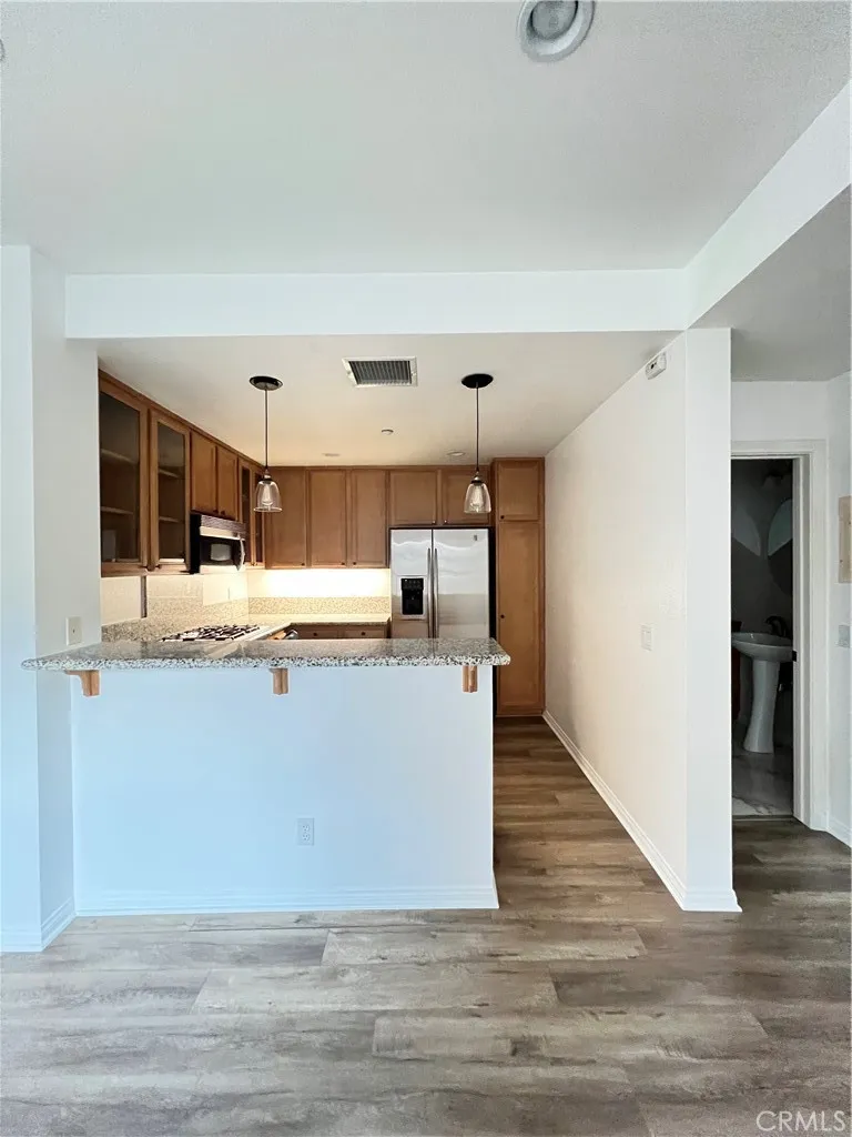 119 Danbrook Irvine, CA 92603