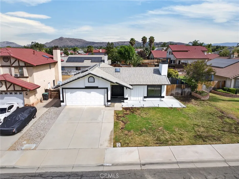 26348 Bodega Court Moreno Valley, CA 92555