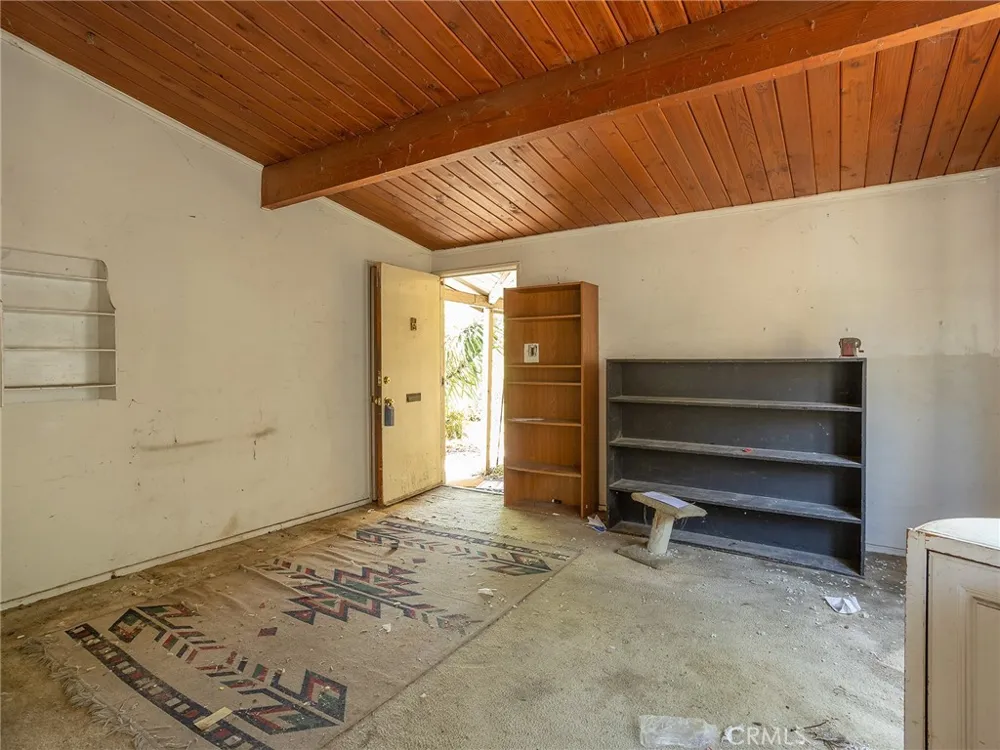 14301 Roscoe Boulevard Panorama City, CA 91402