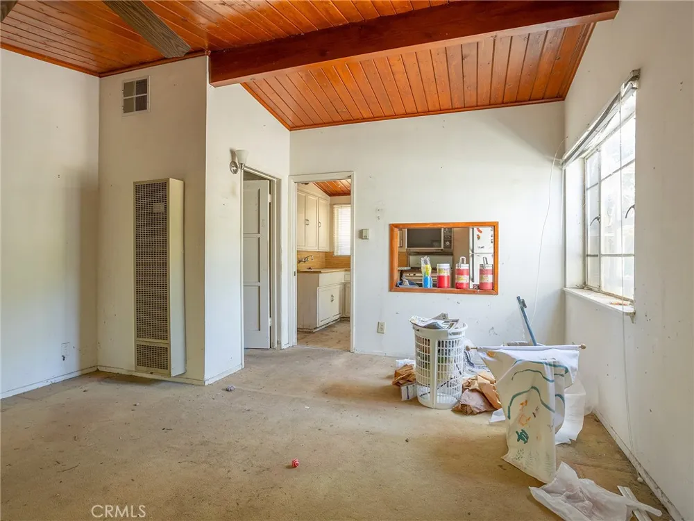 14301 Roscoe Boulevard Panorama City, CA 91402