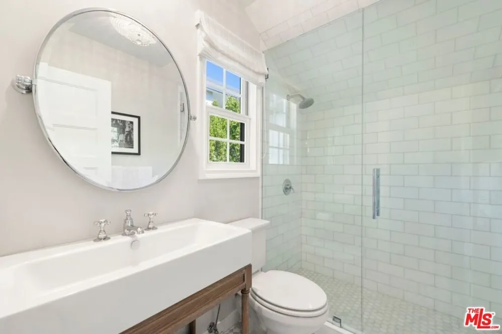 1960 Coldwater Canyon Drive Beverly Hills, CA 90210