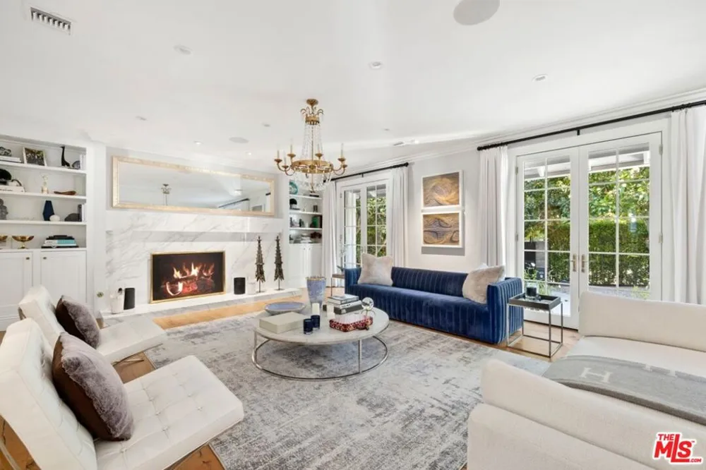 1960 Coldwater Canyon Drive Beverly Hills, CA 90210