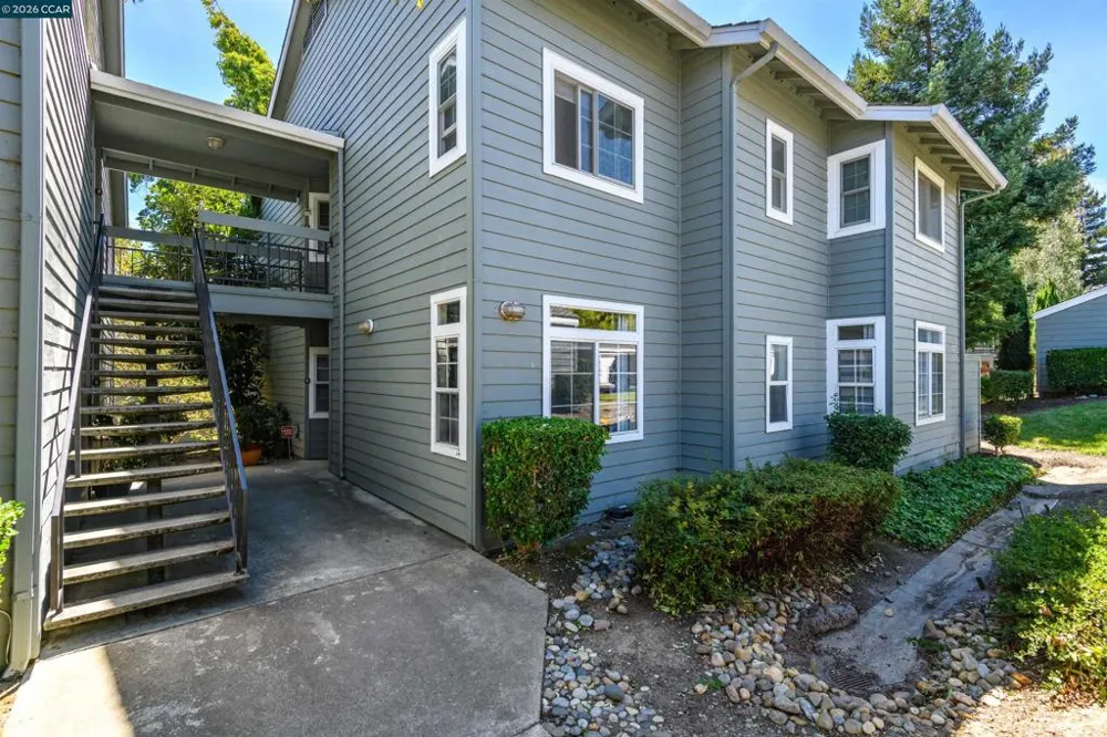 8020 Mountain View Dr #G Pleasanton, CA 94588
