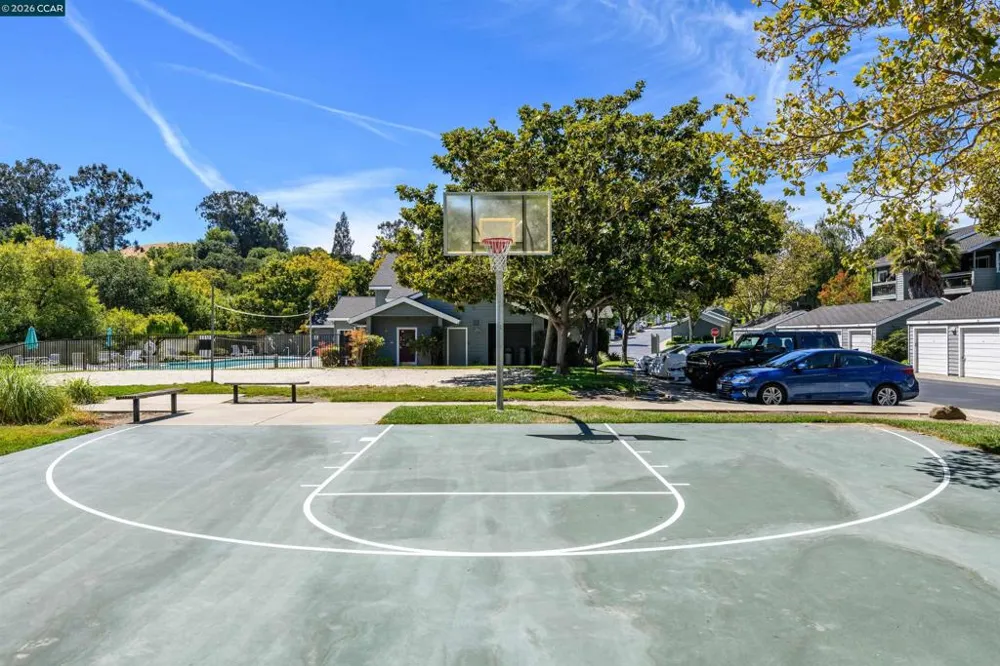 8020 Mountain View Dr #G Pleasanton, CA 94588