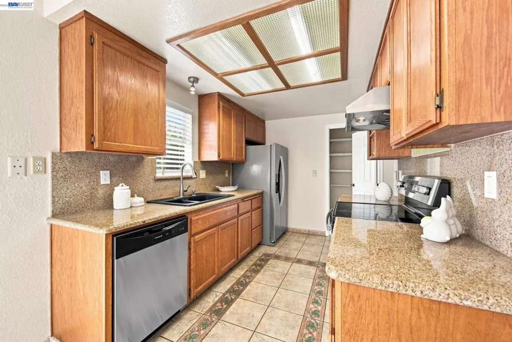 847 W Sunset Blvd #B Hayward, CA 94541