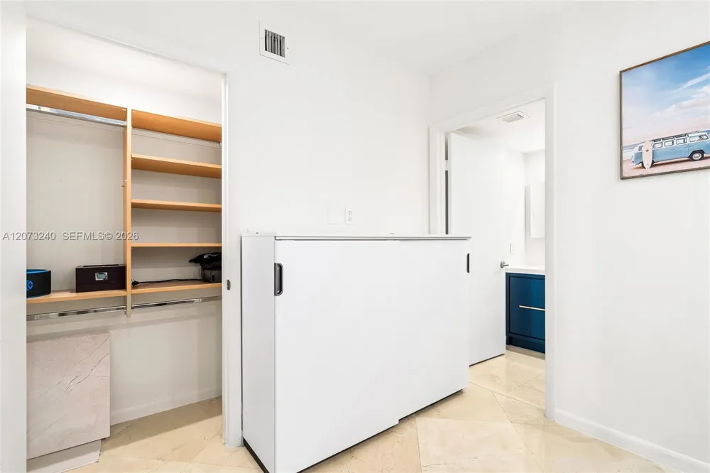 1830 Ocean Dr #1702 Hallandale Beach, FL 33009