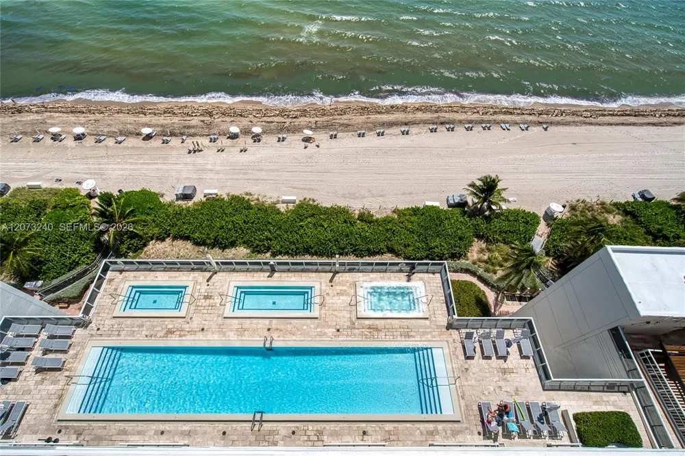 1830 Ocean Dr #1702 Hallandale Beach, FL 33009