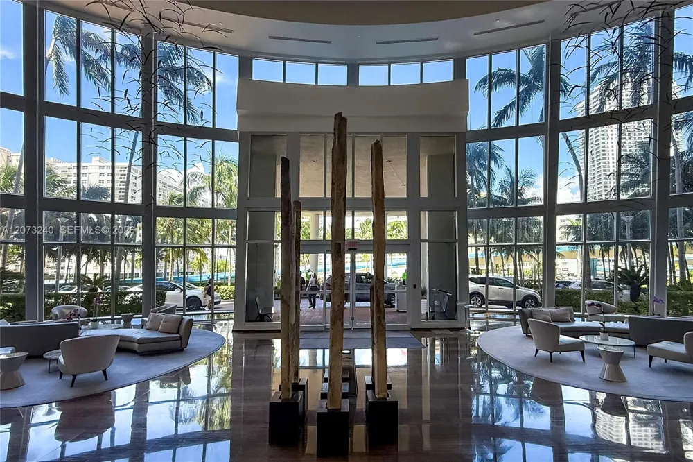 1830 Ocean Dr #1702 Hallandale Beach, FL 33009