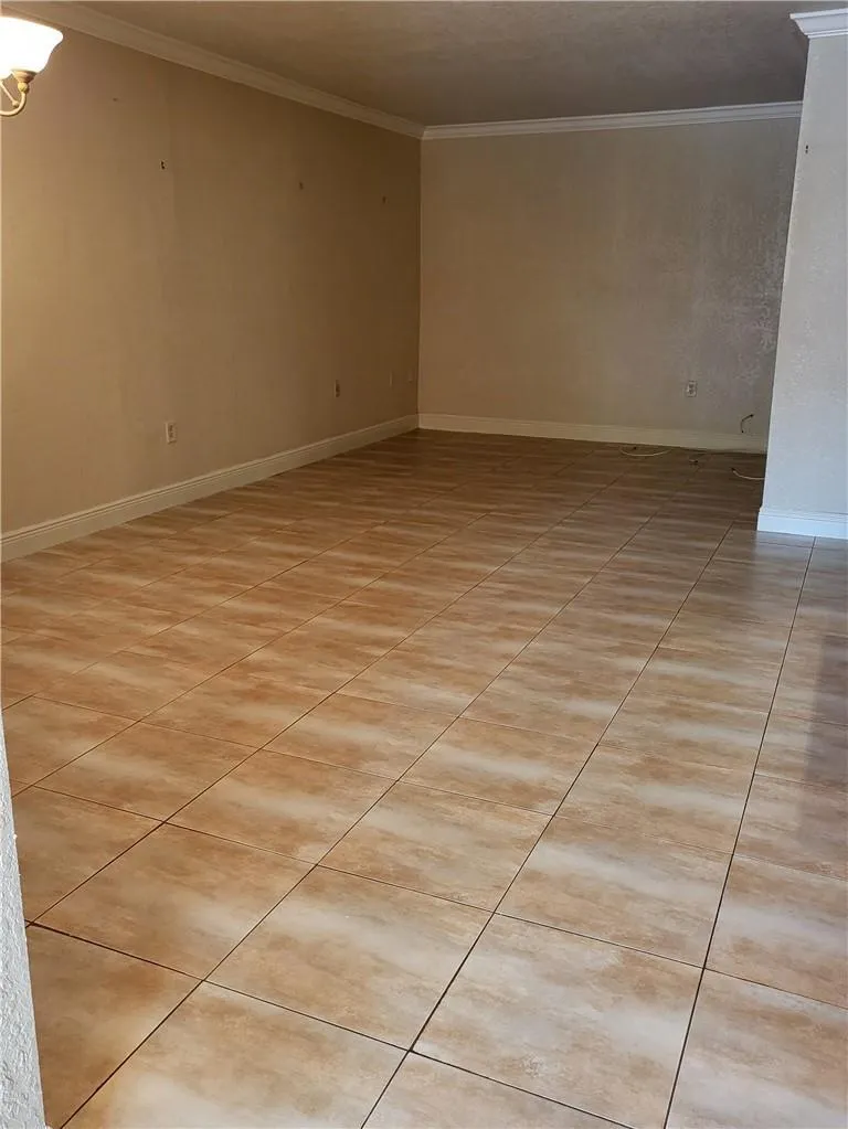 780 NE 199TH STREET #101E Miami, FL 33179