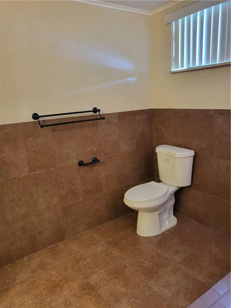 780 NE 199TH STREET #101E Miami, FL 33179