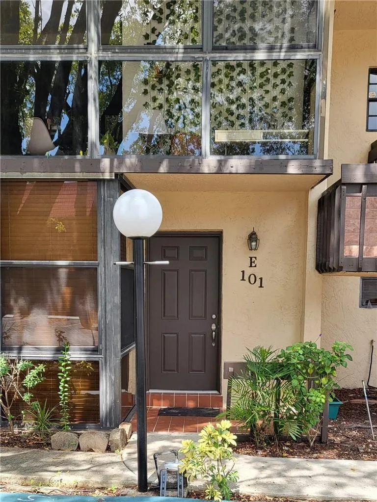 780 NE 199TH STREET #101E Miami, FL 33179