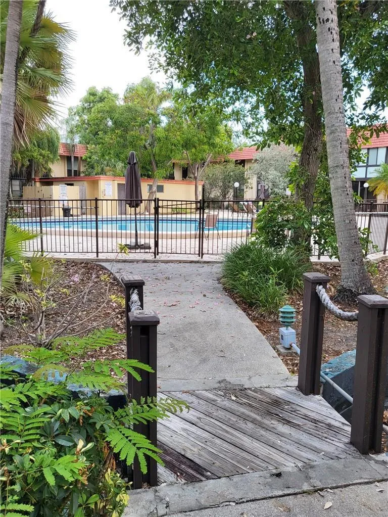 780 NE 199TH STREET #101E Miami, FL 33179