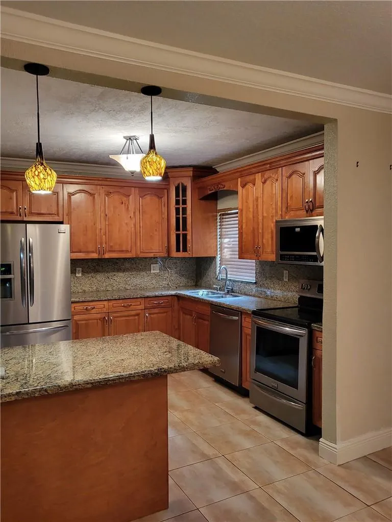 780 NE 199TH STREET #101E Miami, FL 33179