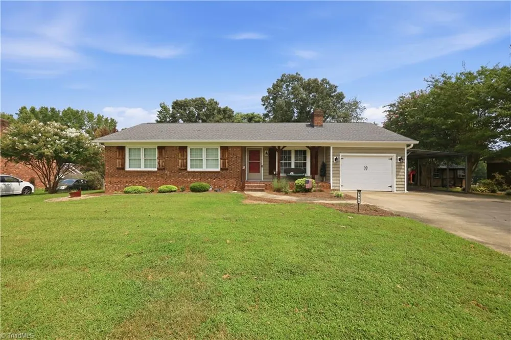 3986 Welcome Arcadia Road Lexington, NC 27295