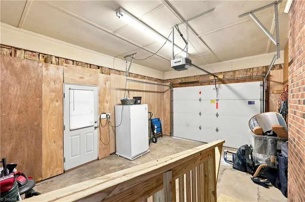 3986 Welcome Arcadia Road Lexington, NC 27295