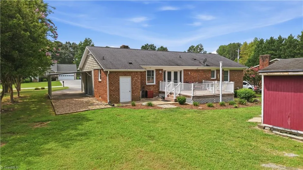 3986 Welcome Arcadia Road Lexington, NC 27295