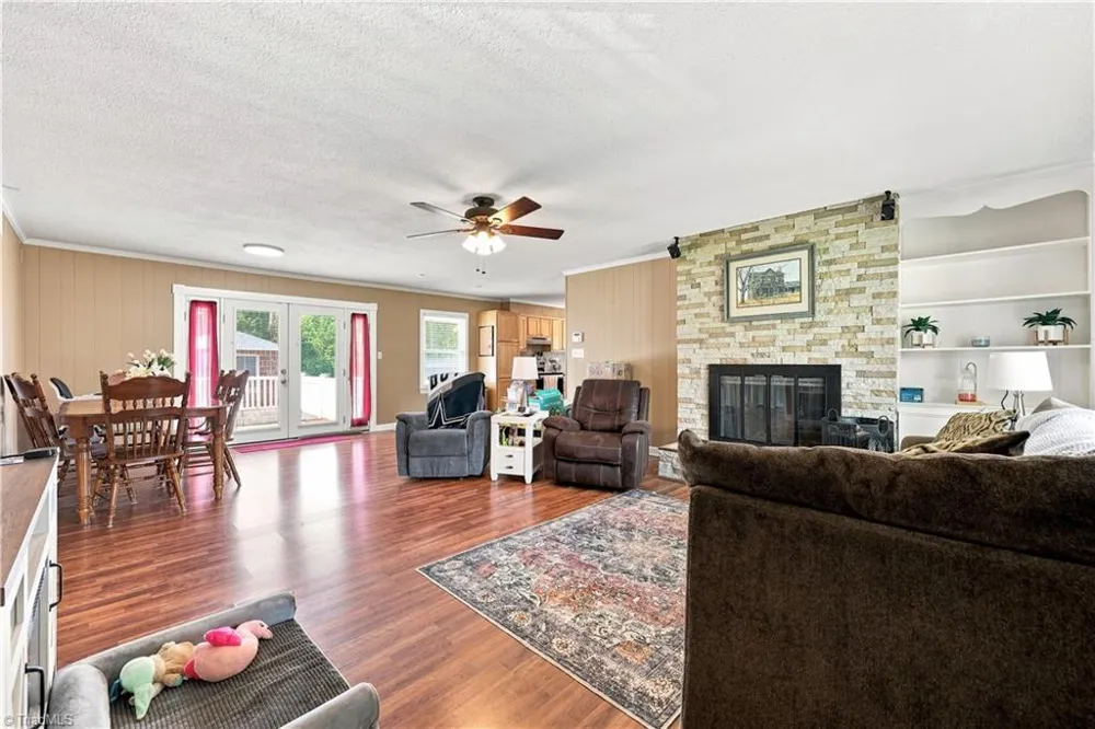 3986 Welcome Arcadia Road Lexington, NC 27295