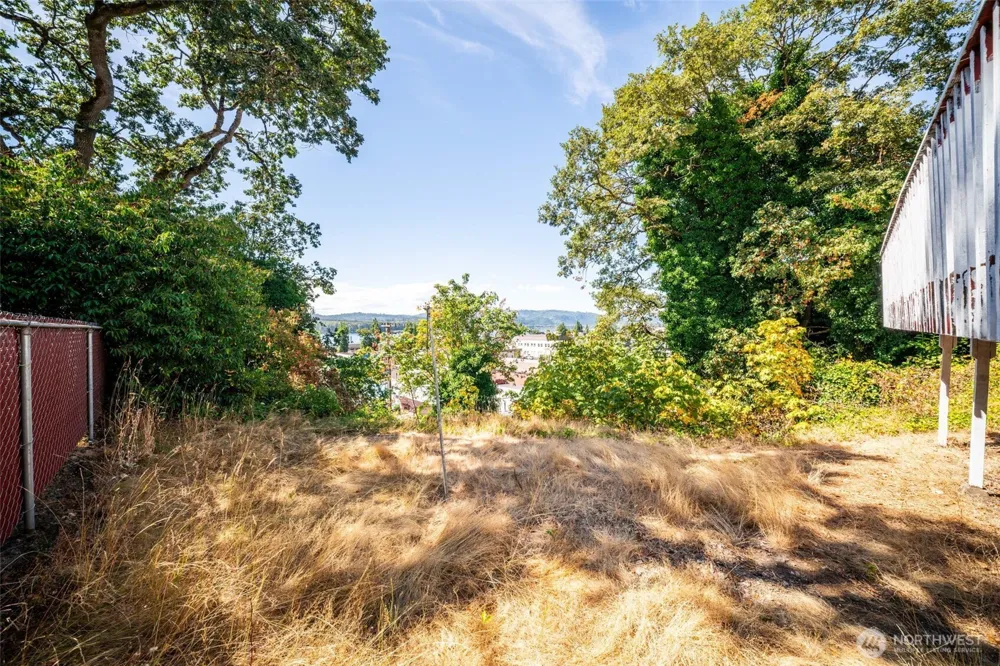 285 2nd Street Kalama, WA 98625
