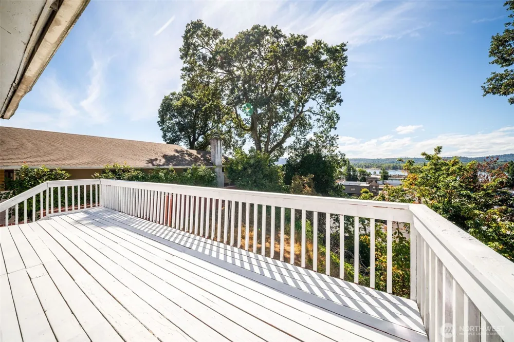 285 2nd Street Kalama, WA 98625