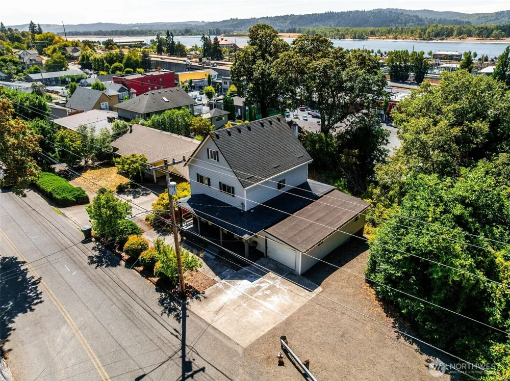 285 2nd Street Kalama, WA 98625