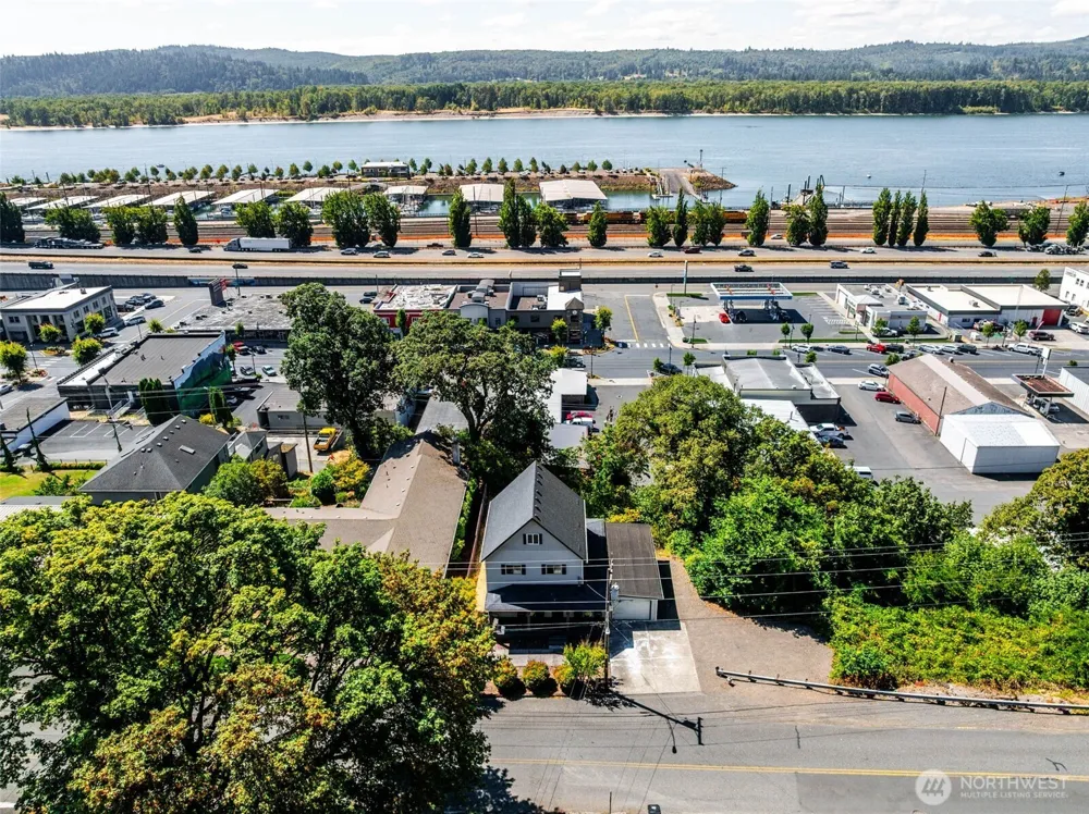 285 2nd Street Kalama, WA 98625