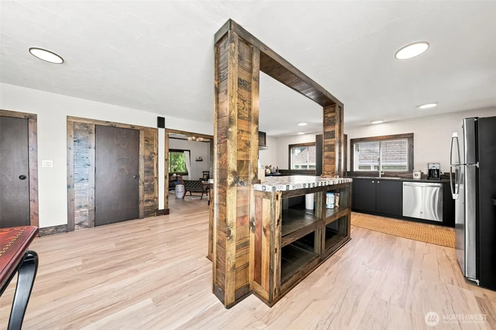 285 2nd Street Kalama, WA 98625