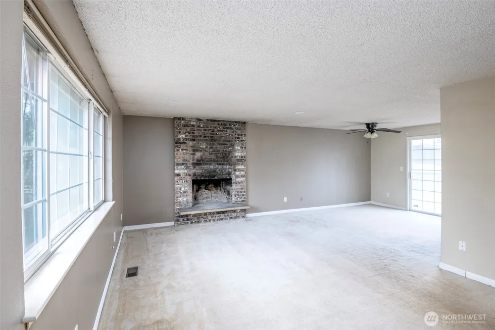 8858 81st Avenue SW Lakewood, WA 98498