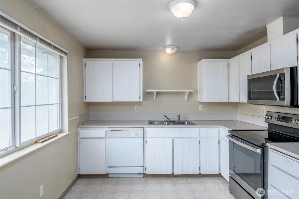 8858 81st Avenue SW Lakewood, WA 98498
