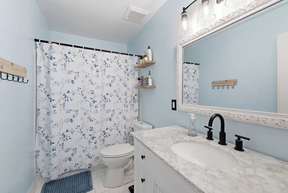258 Lake Chateau Dr Hermitage, TN 37076
