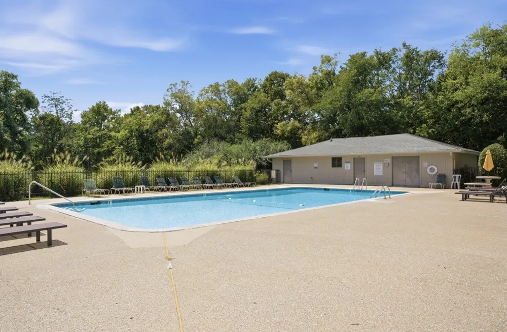 258 Lake Chateau Dr Hermitage, TN 37076