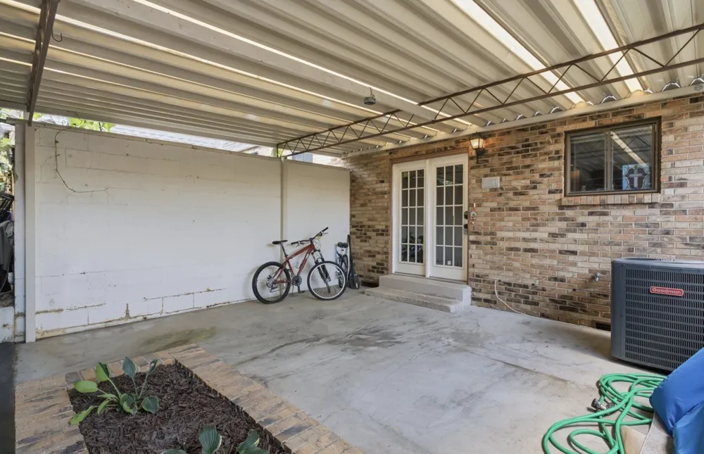 258 Lake Chateau Dr Hermitage, TN 37076