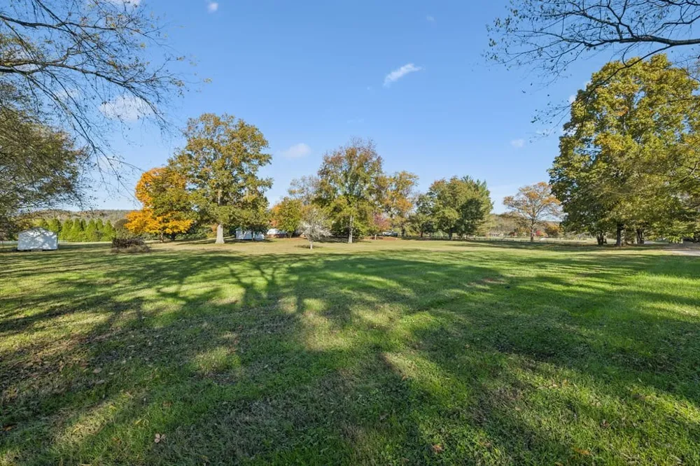 6435 Eudailey Covington Rd College Grove, TN 37046