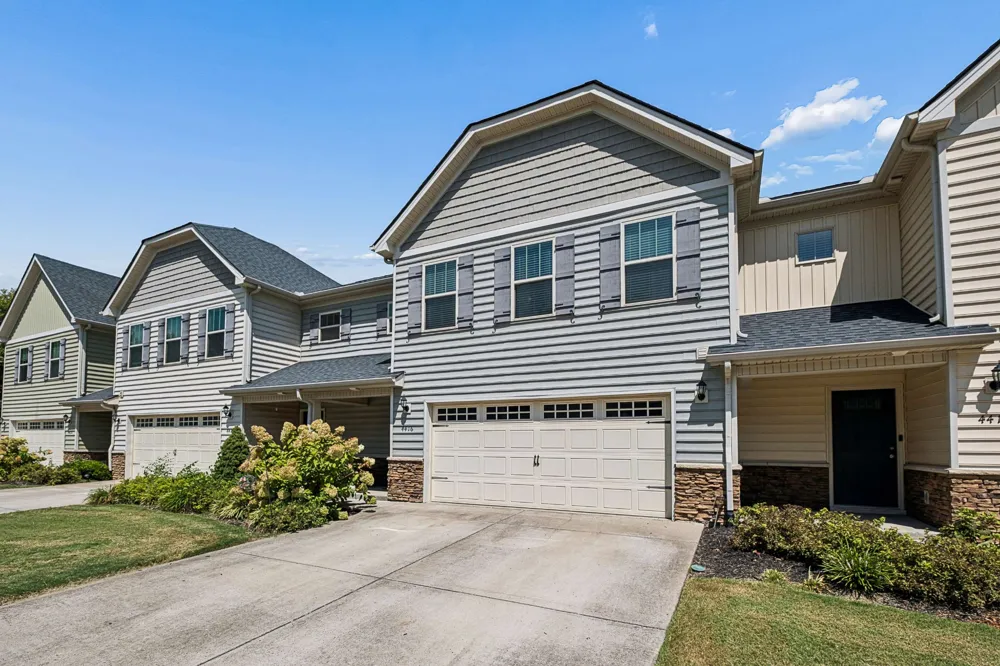 4416 Sunday Silence Way Murfreesboro, TN 37128