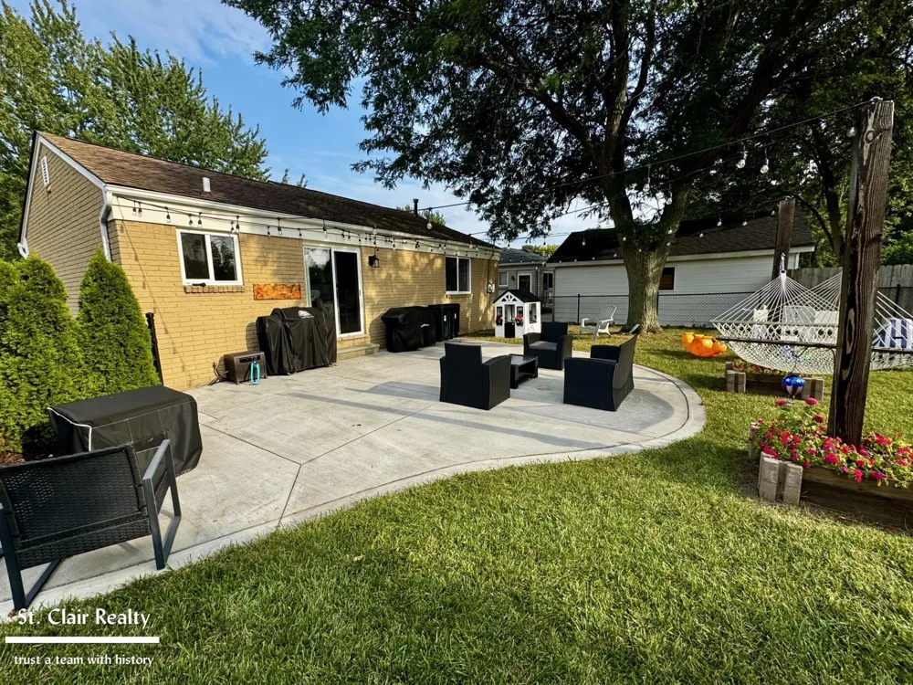 630 Georgia Street Marysville City, MI 48040