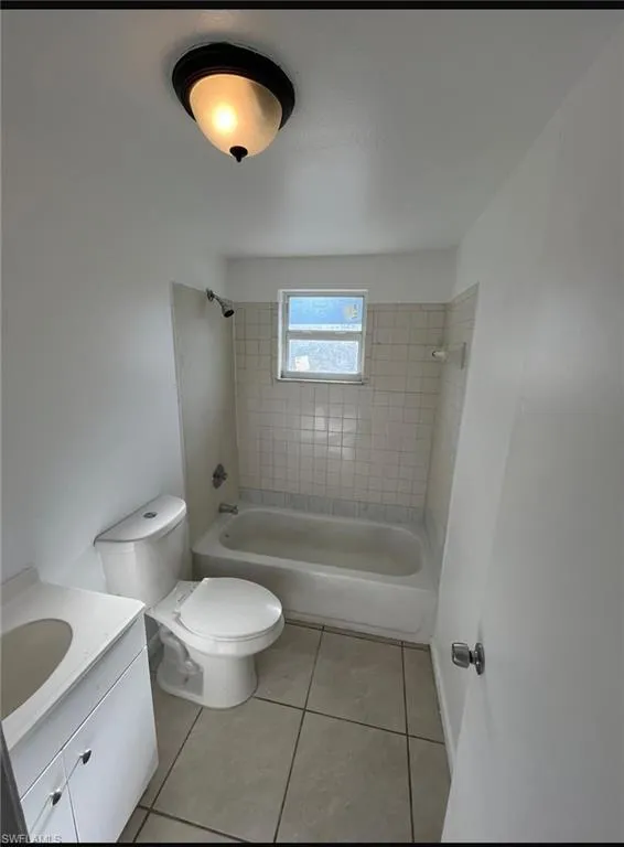 286 Lowell Avenue #286 North Fort Myers, FL 33917