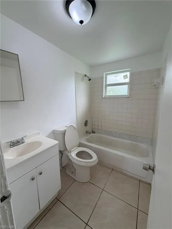 286 Lowell Avenue #286 North Fort Myers, FL 33917