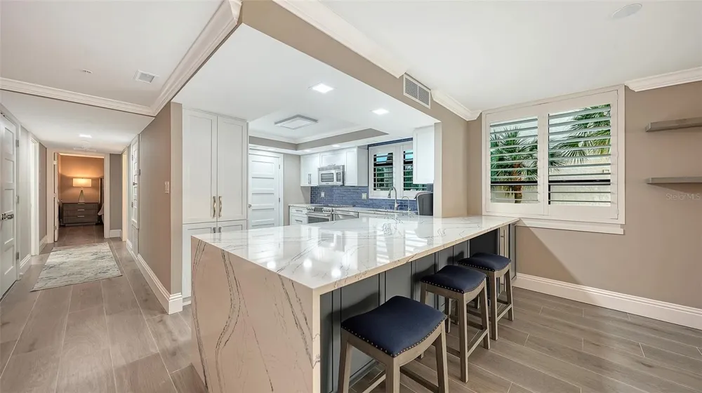 101 SUNSET DRIVE #103 Sarasota, FL 34236