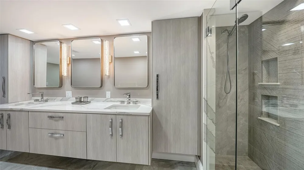 101 SUNSET DRIVE #103 Sarasota, FL 34236